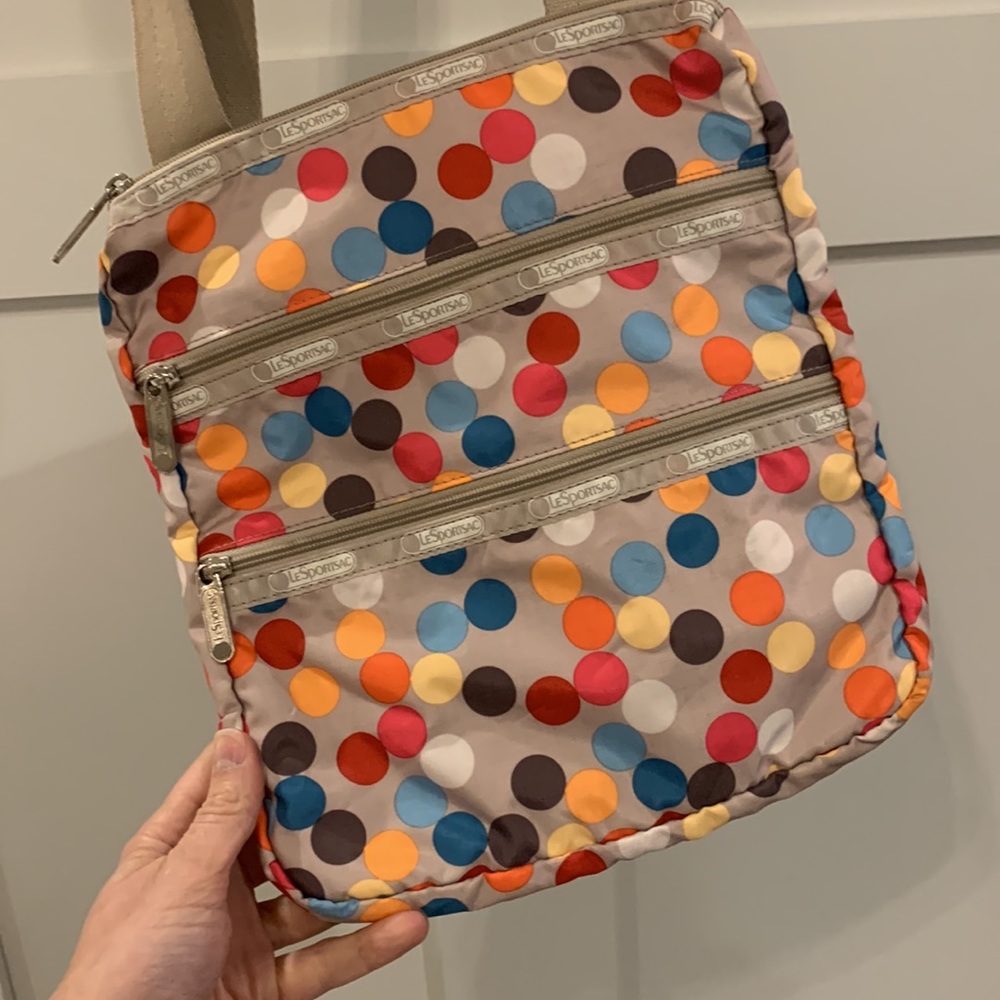 LeSportSac • 3 zipper crossbody